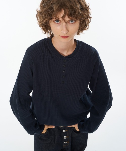 WISH FOR EVER(ウィッシュフォーエバー)の「DRAW CODE HENRY NECK THERMAL LONG SLEEVE / ドローコードヘンリーネックサーマルロングスリーブ(Tシャツ/カットソー・メンズ・ネイビー/ダークブラウン/ワインレッド/ブラック/グレー・SMALL/LARGE/MEDIUM)」の4枚目の写真
