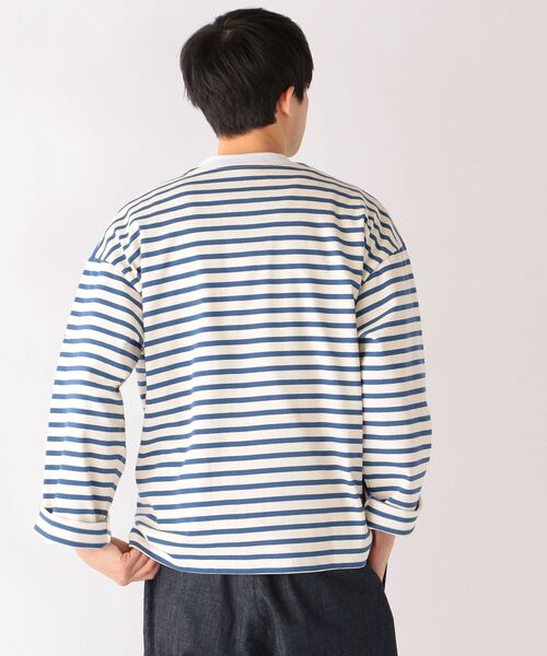 SHIPS any(シップス エニィ)の「ORCIVAL: コットン ロード クルーネック ロンT/カットソー(Tシャツ/カットソー・メンズ・ネイビー/グレー/ブルー・3/4)」の18枚目の写真