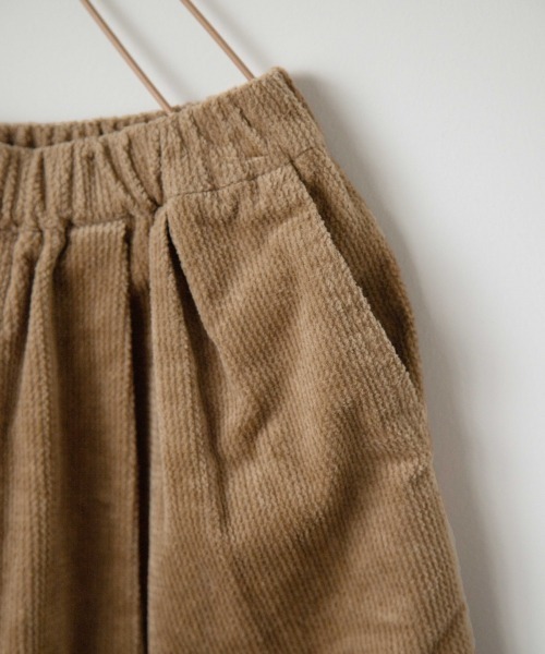LOWRYS FARM(ローリーズファーム)の「ライスコールタックパンツ 889227(その他パンツ・キッズ・グレー/イエロー/グリーン/ブラウン・MEDIUM/LARGE/X-LARGE)」の12枚目の写真