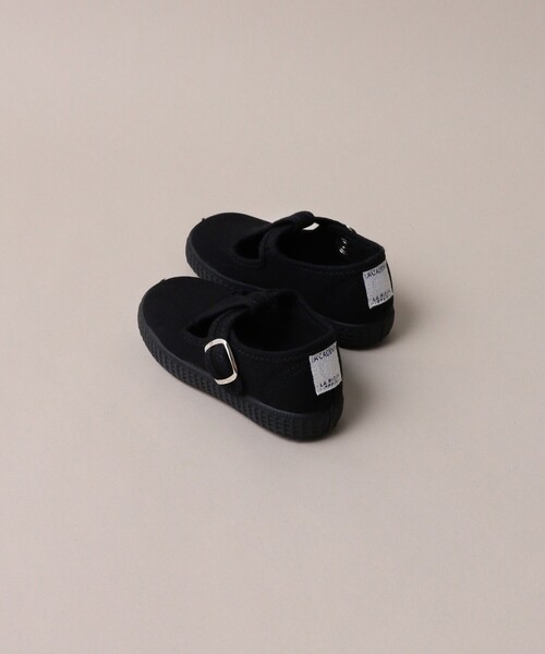 こども ビームス(コドモビームス)の「La Cadena / 別注 SANDALIA T-ストラップ シューズ(13.5~17cm)(スニーカー・キッズ・ブラック・15cm/16cm/14cm/14.5㎝/16.5cm/13cm)」の1枚目の写真