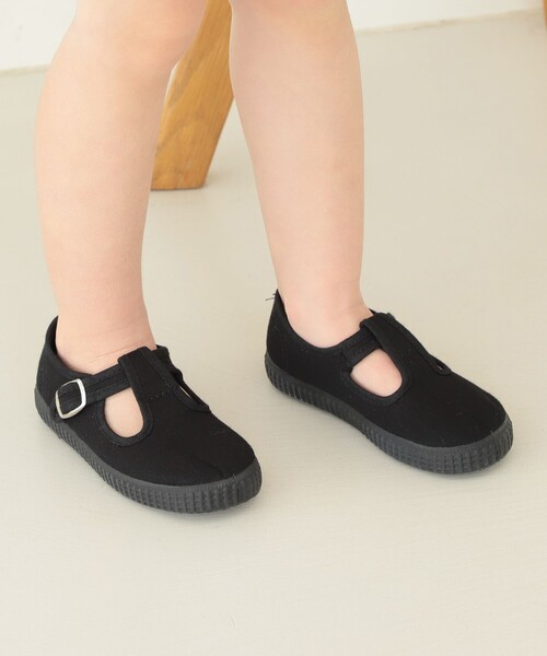 こども ビームス(コドモビームス)の「La Cadena / 別注 SANDALIA T-ストラップ シューズ(13.5~17cm)(スニーカー・キッズ・ブラック・15cm/16cm/14cm/14.5㎝/16.5cm/13cm)」の3枚目の写真