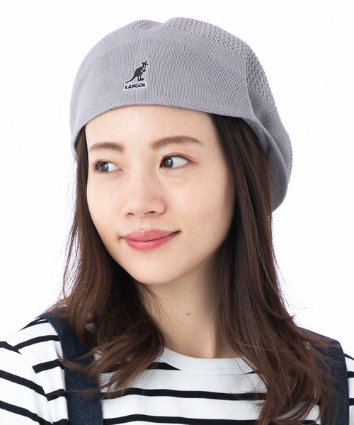 KANGOL(カンゴール)の「カンゴール ハンチング トロピック ベントエア ベレー帽 KANGOL HUNTING TROPIC 504 VENTAIR(ハンチング/ベレー帽・レディース・ブラック/グレー/ベージュ/ナチュラル/ネイビー/ブラウン/アーミー/チャコール/レッド/タン/ライトブルー/ブラック×ゴールド/ホワイト/ロイヤルブルー/ブラック系その他/グレー系その他・MEDIUM/X-LARGE/LARGE/XX-LARGE/SMALL)」の5枚目の写真