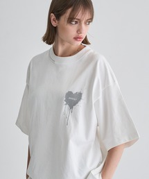 ONCILY | HEART LOGO STITCH T-SHIRT / ハートロゴステッチTシャツ(Tシャツ/カットソー)