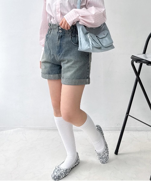 AS KNOW AS plus(アズノゥアズプラス)の「♪ロールアップハイウエストショートパンツ(その他パンツ・レディース・ブラック系/ブラック系その他/ブラウン系/ブラウン系その他/ブラウン系その他2/ホワイト系その他2/その他3/サックスブルー系3/ブラック系その他2/ブルー系3/ブラック系3/カモフラージュ・FREE)」の14枚目の写真