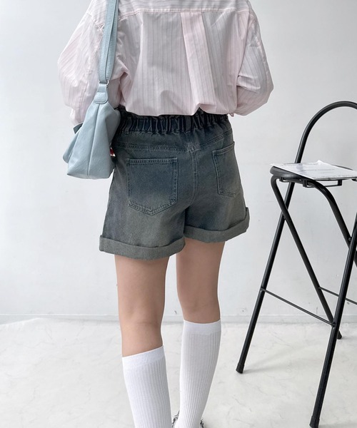 AS KNOW AS plus(アズノゥアズプラス)の「♪ロールアップハイウエストショートパンツ(その他パンツ・レディース・ブラック系/ブラック系その他/ブラウン系/ブラウン系その他/ブラウン系その他2/ホワイト系その他2/その他3/サックスブルー系3/ブラック系その他2/ブルー系3/ブラック系3/カモフラージュ・FREE)」の17枚目の写真