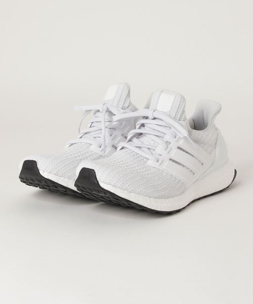 adidas(アディダス)の「ULTRABOOST 4.0 DNA FY9120(スニーカー・メンズ・ホワイト・26.5cm/27.5cm/28.5cm/26.0cm/27.0cm/28.0cm/29.0cm/25.5cm)」の1枚目の写真