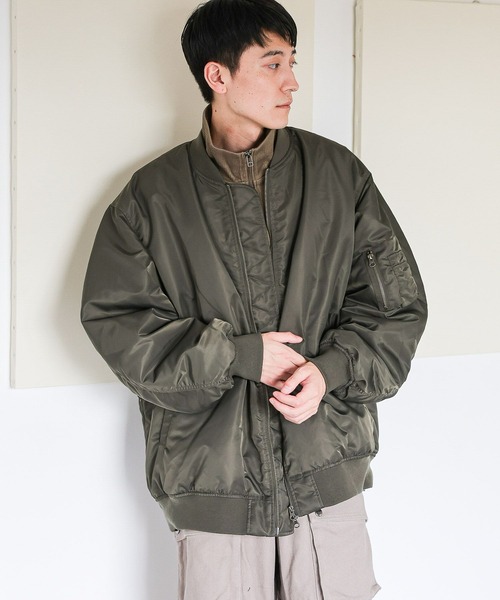 niko and...(ニコアンド)の「サイドオープンビッグMA-1(MA-1・メンズ・カーキ/ブラック・LARGE/MEDIUM)」の4枚目の写真