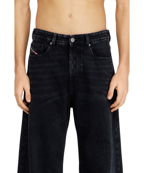 DIESEL(ディーゼル)の「メンズ リラックスフィットデニムパンツ D-RISE L.30(デニムパンツ・メンズ・ブラック系その他・26inch/34inch/36inch/32inch/30inch/28inch)」の3枚目の写真