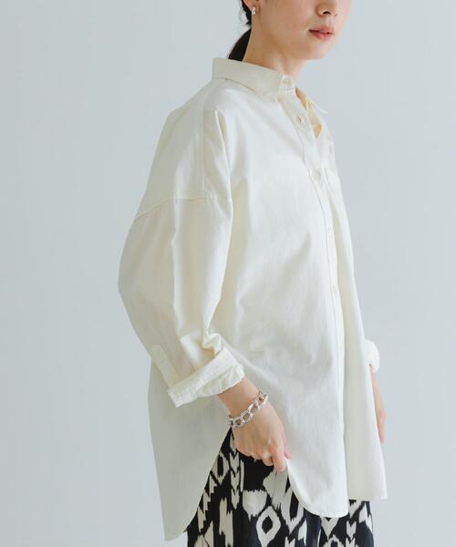 URBAN RESEARCH(アーバンリサーチ)の「new basic ガーメントダイオーバーシャツ(シャツ/ブラウス・レディース・ピンク/グリーン系その他/アイボリー・FREE)」の2枚目の写真
