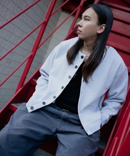 L.H.P(エルエイチピー)の「gibous/ギボス/別注スウェットカーディガン(クルーネック)(カーディガン/ボレロ・レディース・ブラック/グレー/ブルー・L/M)」の3枚目の写真