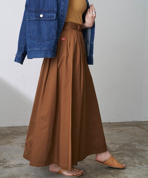Dickies(ディッキーズ)の「Dickies ディッキーズ 別注 限定 TCツイルタック入りロングフレアスカート(スカート・レディース・ブラック/ベージュ/ネイビー/ブラウン/オフホワイト/オリーブ・FREE)」の4枚目の写真