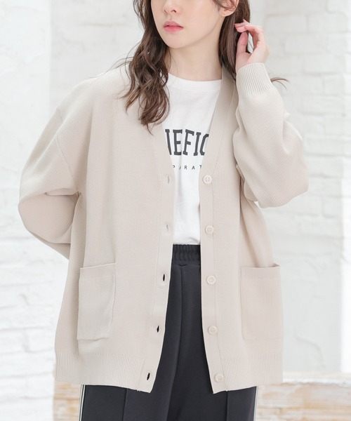 Honeys(ハニーズ)の「Vネックカーディガン(カーディガン/ボレロ・レディース・アイボリー/ブルー系その他/ミント/ブラック/グレイッシュベージュ・M/L/S/LL)」の3枚目の写真