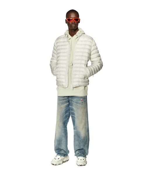 DIESEL(ディーゼル)の「メンズ 中綿 ウィンタージャケット レギュラーフィット シンサレート(ナイロンジャケット・メンズ・ホワイト/ブラック/ブラウン・46/48/52/50/44/54)」の7枚目の写真