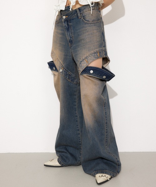 SLY(スライ)の「J/W SIDE OPEN STRAIGHT PT ジャストウエスト サイドオープン ストレートパンツ(デニムパンツ・レディース・ライトブルー/ブルー・0/1/2)」の2枚目の写真