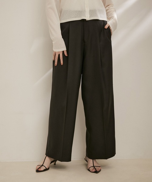 SALON adam et rope'(サロン アダム エ ロペ)の「メランジツイルスラックスパンツ【サステナブル・セットアップ対応】(スラックス・レディース・ブラック/ベージュ/ブラウン系その他・S/M)」の2枚目の写真