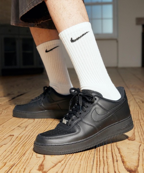 ナイキ エア フォース 1 '07 メンズシューズ / Nike Air Force 1 '07 Men's Shoes＜24-34cm 展開＞の2枚目の写真