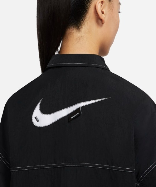 NIKE(ナイキ)の「NIKE WMNS NSW SWOOSH WOVEN JACKET DM6204-010(その他アウター・レディース・ブラック・MEDIUM/LARGE)」の12枚目の写真