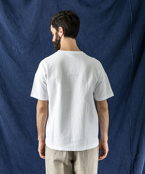 Champion(チャンピオン)の「Champion×WNW REVERSE WEAVE LOOSE TEE(Tシャツ/カットソー・メンズ・グレー/ブラック/ホワイト・MEDIUM/SMALL/LARGE)」の10枚目の写真
