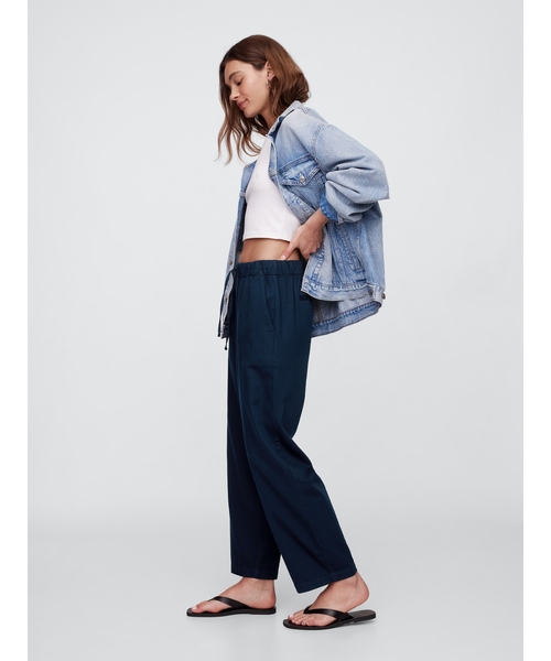 GAP(ギャップ)の「ミッドライズ イージー ツイルパンツ(その他パンツ・レディース・ブラック/グリーン/インディゴブルー・XS/M/S/L/XXS)」の9枚目の写真