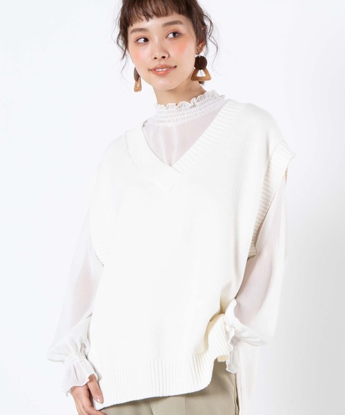 WEGO(ウィゴー)の「WEGO/Vネックカラーニットベスト(ベスト・レディース・ホワイト/ベージュ/グリーン系その他/ブルー系その他/ホワイト系その他・FREE)」の2枚目の写真