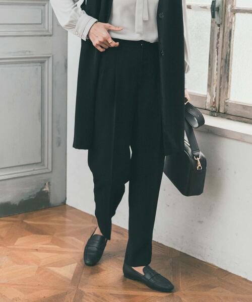 URBAN RESEARCH DOORS(アーバンリサーチドアーズ)の「ドレステーパードパンツ(その他パンツ・レディース・ネイビー/ブラック・SMALL/MEDIUM)」の17枚目の写真