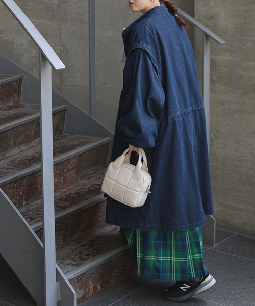 forksy.(フォルクシー)の「【forksy.】2wayスムーススクエアパフボストンバッグ/ショルダーバック(ボストンバッグ・レディース・ブラック/レッド/アイボリー・FREE)」の21枚目の写真