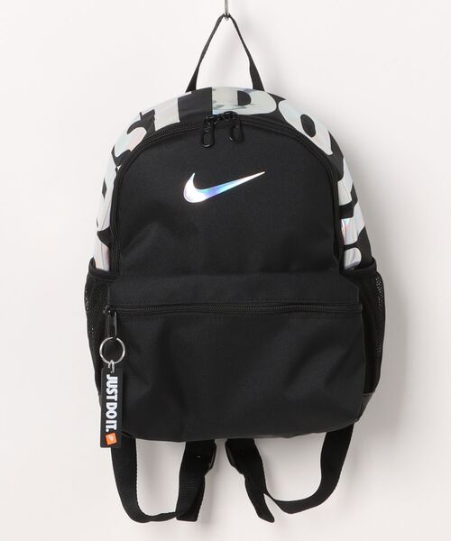 NIKE(ナイキ)の「《NIKEアパレル》ナイキ YTHブラジリアJDIミニバックパック(バックパック/リュック・キッズ・ブラック/ホワイト系その他/ライトグリーン/アクア/グリーン系その他/オレンジ/ライトパープル/ライトブラウン/レッド系その他/ピンク/レッド/ブラック×シルバー/レッド系その他2/ブルー・フリー)」の3枚目の写真