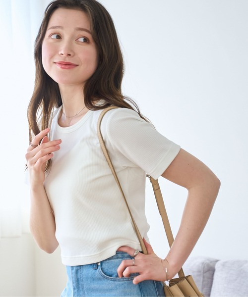 WEGO(ウィゴー)の「WEGO/コンパクトリブT(Tシャツ/カットソー・レディース・ブラック系その他/ブルー/ブラック系その他5/ブラック/ホワイト系その他5/ホワイト系その他/レッド/ホワイト/ライム・LARGE/MEDIUM/SMALL)」の2枚目の写真
