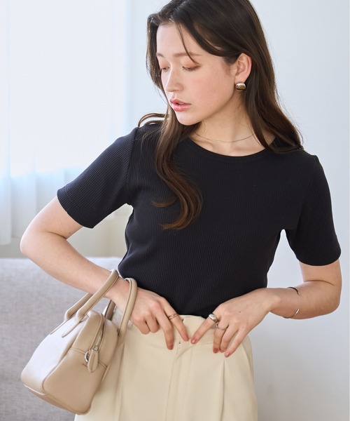 WEGO(ウィゴー)の「WEGO/コンパクトリブT(Tシャツ/カットソー・レディース・ブラック系その他/ブルー/ブラック系その他5/ブラック/ホワイト系その他5/ホワイト系その他/レッド/ホワイト/ライム・LARGE/MEDIUM/SMALL)」の1枚目の写真