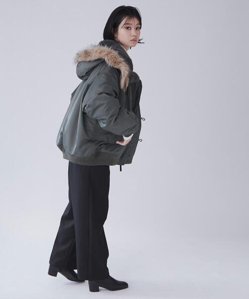 THE STANDARD(ザスタンダード)の「WEGO/ナイロンN-2B(ミリタリージャケット・メンズ・カーキ/ブラック・MEDIUM/LARGE)」の16枚目の写真