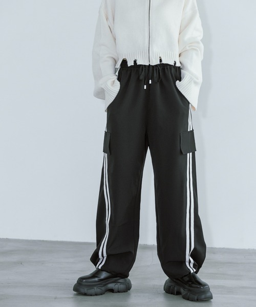 PAGEBOY(ページボーイ)の「ラインミリタリーパンツ(その他パンツ・レディース・グレイッシュベージュ/ブラック/チャコールグレー/グレー系その他4・FREE)」の10枚目の写真