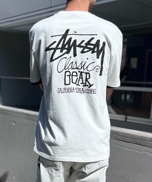 STUSSY(ステューシー)の「【STUSSY】ステューシー CLASSIC GEAR HALF T-SHIRTS ロゴ 半袖 Tシャツ(Tシャツ/カットソー・メンズ・ブラック/ホワイト・M/XL/L)」の4枚目の写真