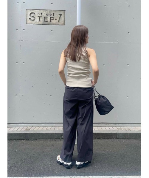 LAATO(ラート)の「PAD TANK TOP(タンクトップ・レディース・ベージュ/オフホワイト/ブラック・FREE)」の19枚目の写真