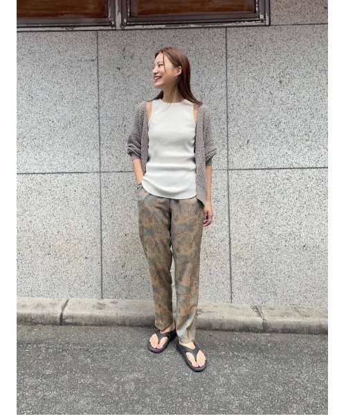 LAATO(ラート)の「PAD TANK TOP(タンクトップ・レディース・ベージュ/オフホワイト/ブラック・FREE)」の20枚目の写真