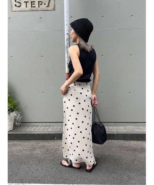 LAATO(ラート)の「PAD TANK TOP(タンクトップ・レディース・ベージュ/オフホワイト/ブラック・FREE)」の22枚目の写真