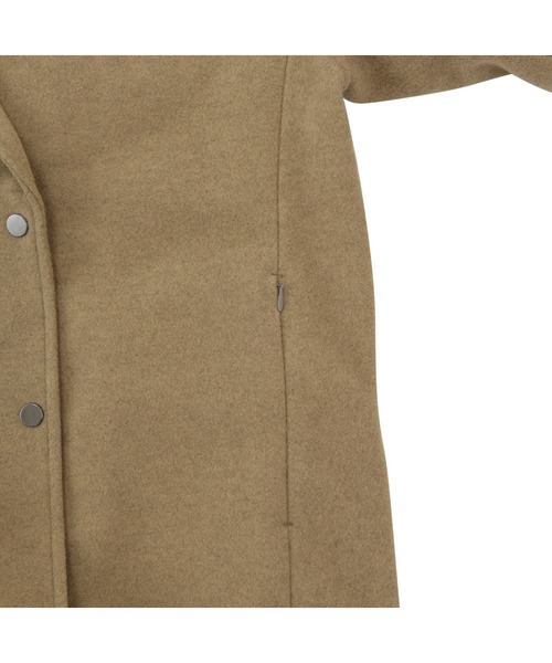 NEW BALANCE(ニューバランス)の「MET24 Double Chest Oversized Coat(トレンチコート・レディース・ライトブラウン/ブラック・MEDIUM/SMALL/LARGE)」の4枚目の写真