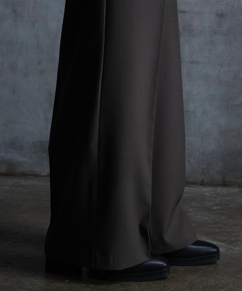 【CALLNE】2Tuck Wide Straight Slacks/2タックワイド ストレートスラックスの16枚目の写真