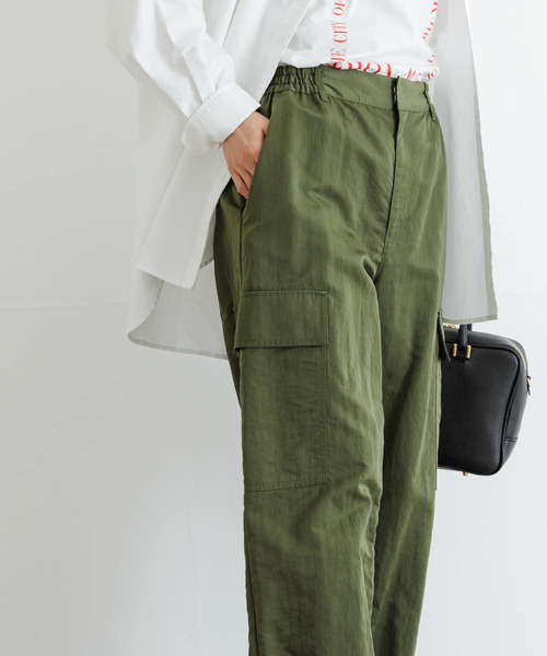 URBAN RESEARCH(アーバンリサーチ)の「ナイロンカーゴパンツ(カーゴパンツ・レディース・カーキ/グレー系その他・36/38)」の15枚目の写真