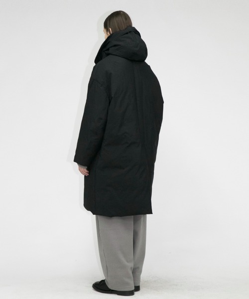 my beautiful landlet(マイビューティフルランドレット)の「【my beautiful landlet】 diver cross long down coat(ダウンジャケット/コート・メンズ・ブラック/ベージュ/カーキ・1/2/0)」の6枚目の写真