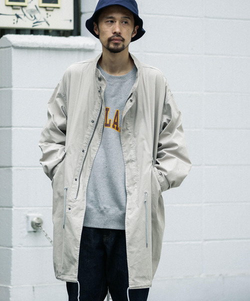 ARMY TWILL(アーミーツイル)の「『別注』ARMY TWILL×Sonny Label Fish Tail Coat(モッズコート・メンズ・ライトグレー/カーキ・MEDIUM/LARGE/X-LARGE)」の1枚目の写真