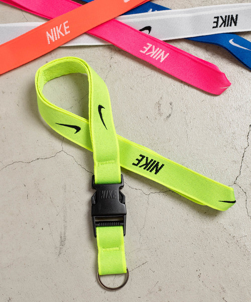NIKE(ナイキ)の「WEGO/NIKE ランヤード(ネックレス・メンズ・ネイビー/ホワイト/ブラック/その他1/その他2/ブルー/レッド/ピンク/イエロー/ワイン・FREE)」の6枚目の写真
