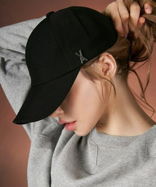 VARZAR(バザール)の「VARZAR(バザール)/Silver stud over fit ball cap/シルバー スタッズ オーバーフィット ベースボール キャップ(キャップ・レディース・ブラック/ベージュ・FREE)」の2枚目の写真
