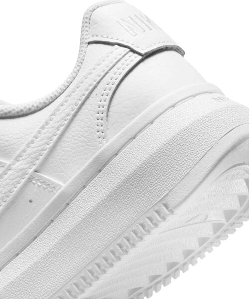 NIKE(ナイキ)の「ナイキ コート ビジョン アルタ ウィメンズシューズ / Nike Court Vision Alta Women's Shoes DM0113-100 White(スニーカー・レディース・ホワイト・22/22.5/23/23.5/24/24.5/25/25.5/26/26.5/27/27.5/28/28.5/29)」の12枚目の写真