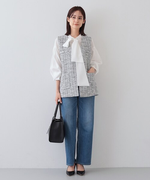 INDIVI(インディヴィ)の「【2点セット/UVケア】ツイードジレ&ボウタイブラウス カセット服(その他トップス・レディース・アイボリー系3/ホワイト系6/ブラック系3・05/15 /38/13/34)」の8枚目の写真