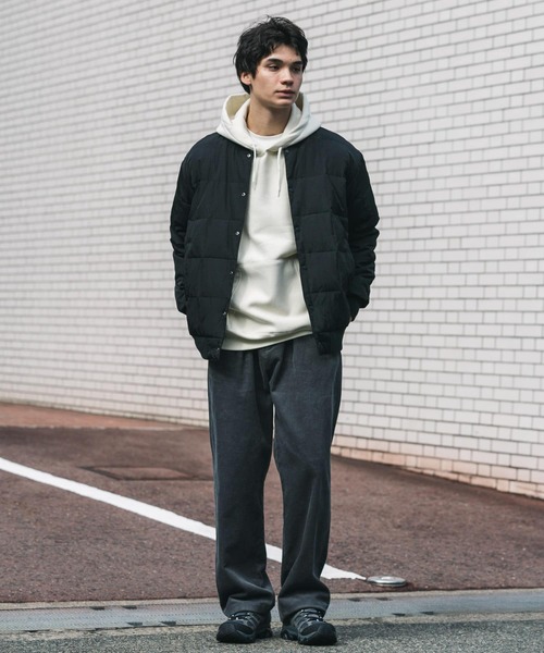 URBAN RESEARCH DOORS(アーバンリサーチドアーズ)の「2タック太畝コーデュロイパンツ(その他パンツ・メンズ・ブラック/オフホワイト/グリーン系その他・MEDIUM/LARGE)」の5枚目の写真