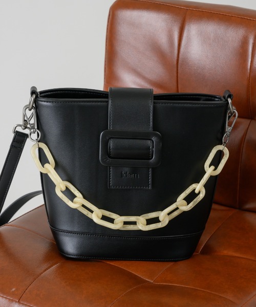 idem(イデム)の「bucket chain bag/チェーン付ショルダーバッグ(ショルダーバッグ・レディース・グレイッシュベージュ/アイボリー/ブラック・FREE)」の4枚目の写真