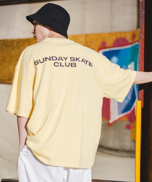 WEGO(ウィゴー)の「WEGO/CREW BIG半袖Tシャツ(Tシャツ/カットソー・メンズ・イエロー/カーキ/ホワイト/グレー系その他/ブラック・MEDIUM/LARGE)」の5枚目の写真