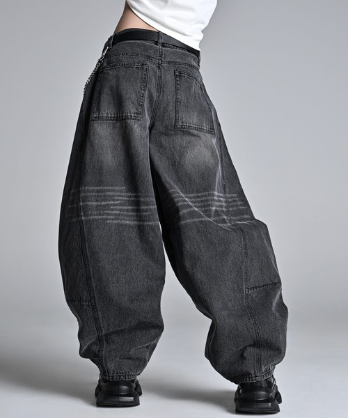 ADRER(アドラー)の「Super Wide Balloon Pants / スーパーワイド バルーンパンツ(デニムパンツ・メンズ・ブラック系1/グレー系1/ブラック系2・S/XS/L/M)」の6枚目の写真