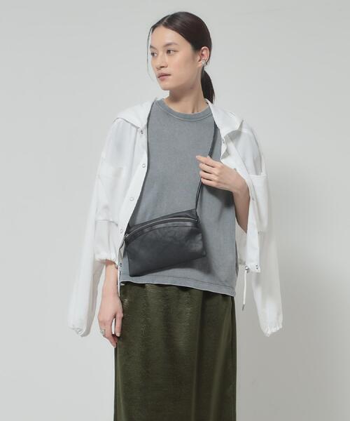 HIROKO HAYASHI(ヒロコハヤシ)の「BEFANA(ベファーナ)ショルダーバッグ(ショルダーバッグ・レディース・ライトグレー/ブラック・00)」の8枚目の写真
