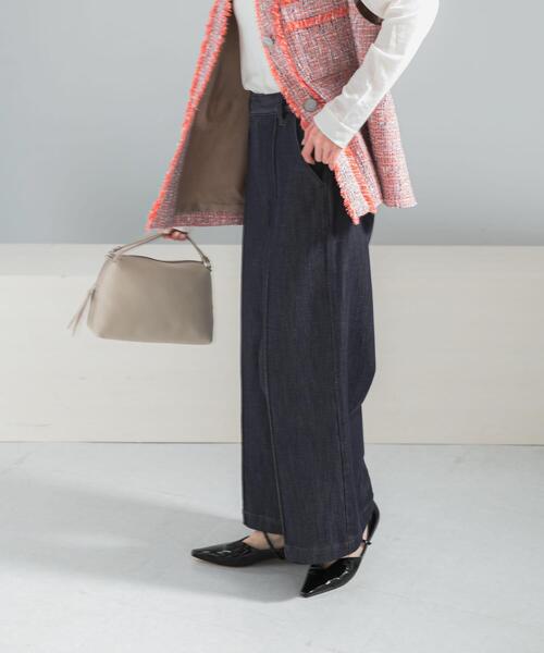 URBAN RESEARCH ROSSO WOMEN(アーバンリサーチ ロッソ)の「ピンタックストレッチワイドデニムパンツ(デニムパンツ・レディース・インディゴブルー・36/38)」の6枚目の写真